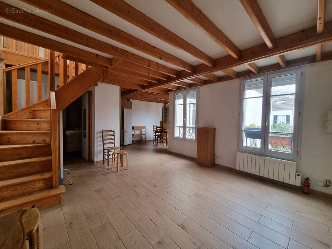 Appartement à FONTENAY-SOUS-BOIS