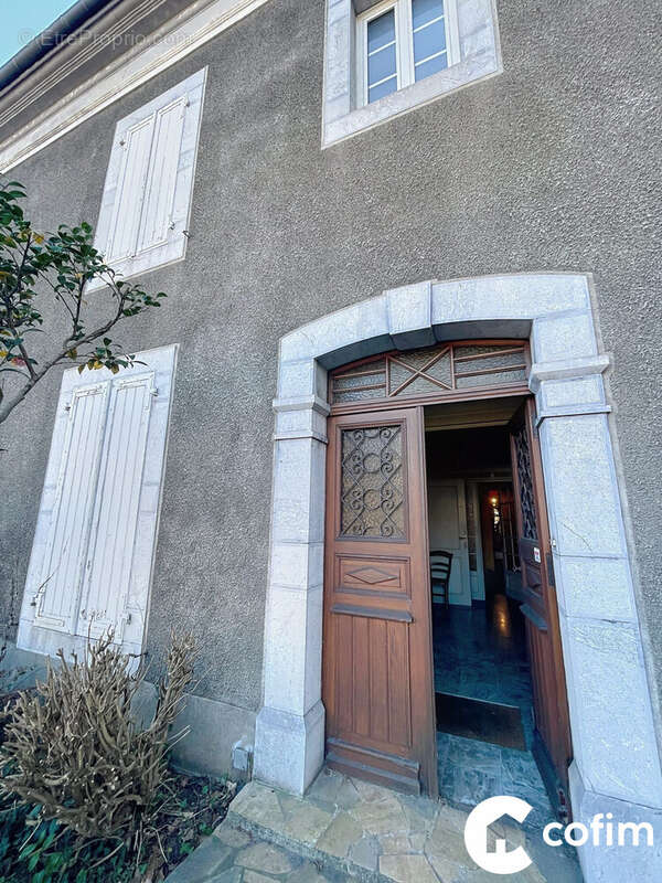 Maison à LOURDES