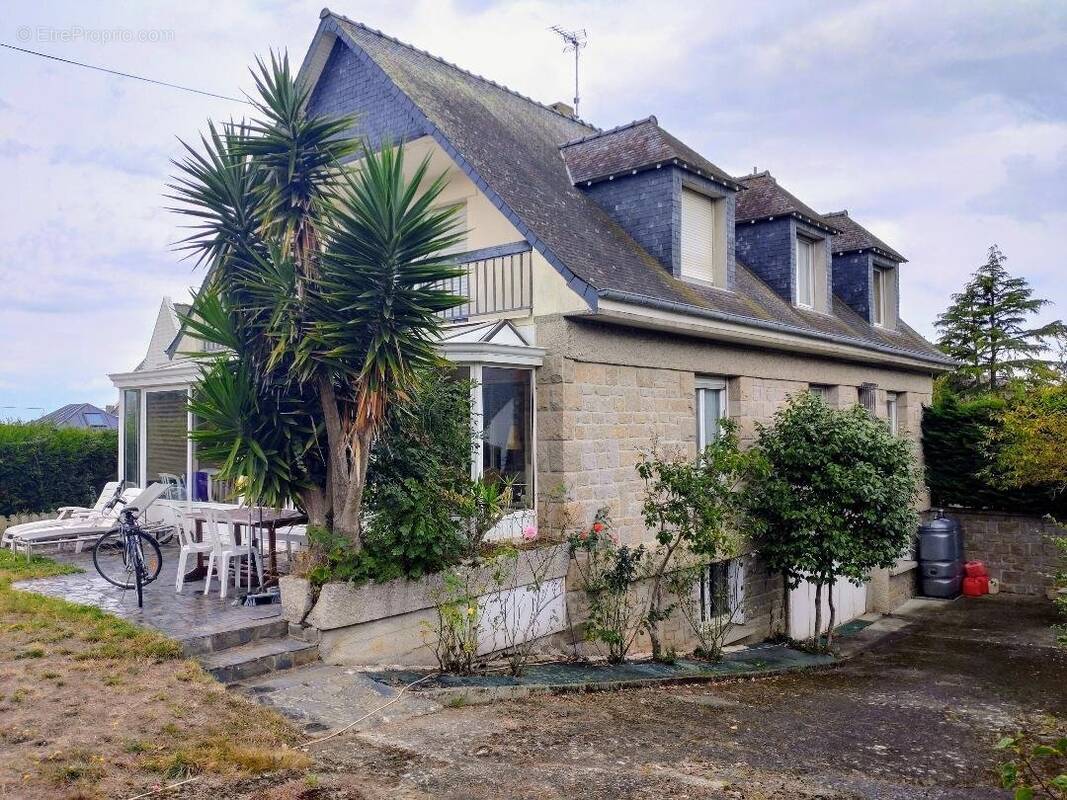 Maison à SAINT-BRIAC-SUR-MER