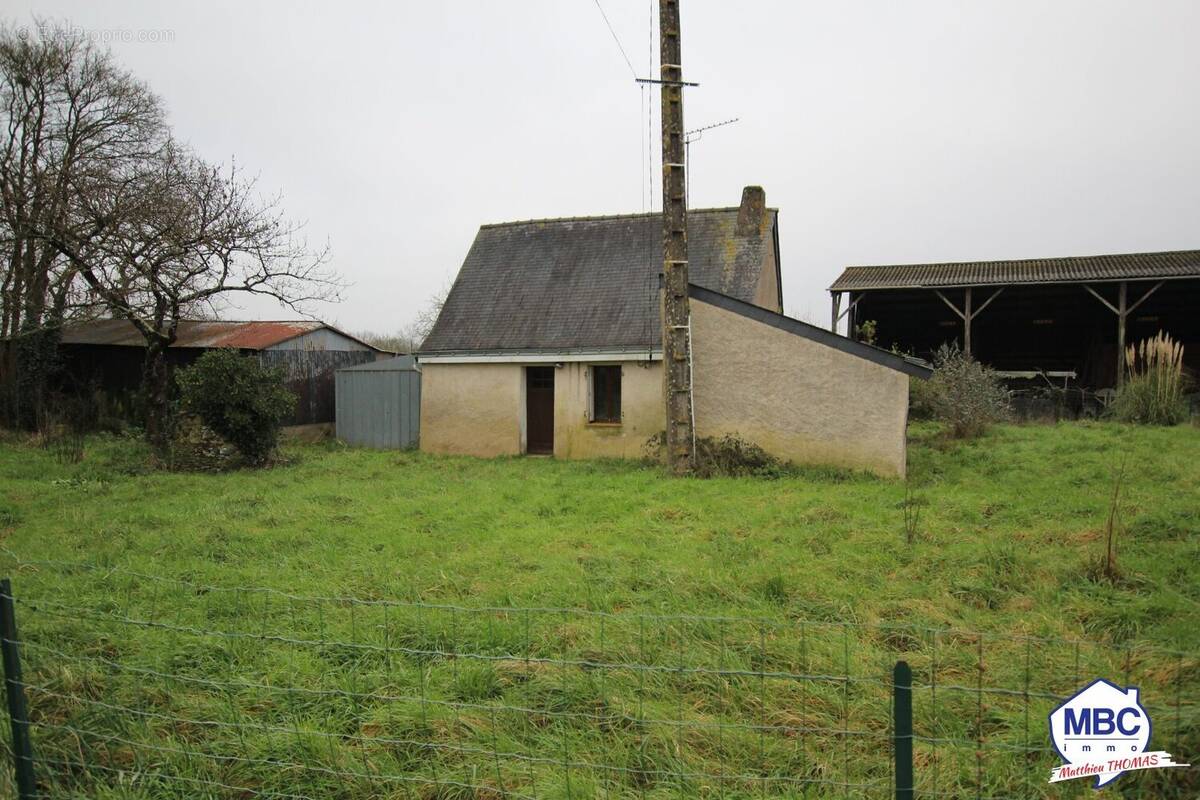 Maison à LA CHAPELLE-SAINT-SAUVEUR