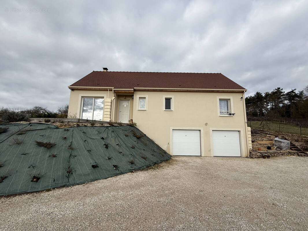 Maison à ASNIERES-EN-MONTAGNE