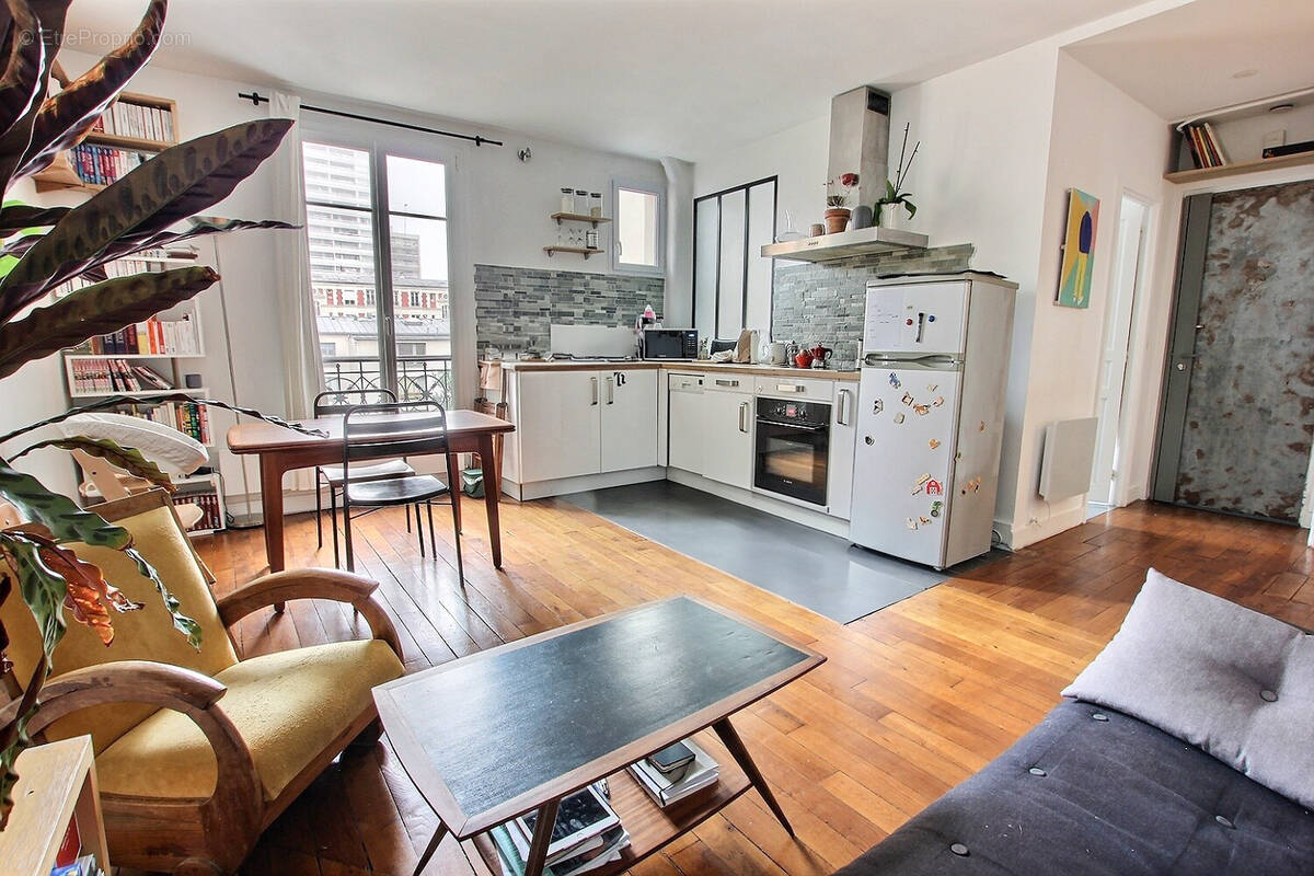 Appartement à PARIS-19E