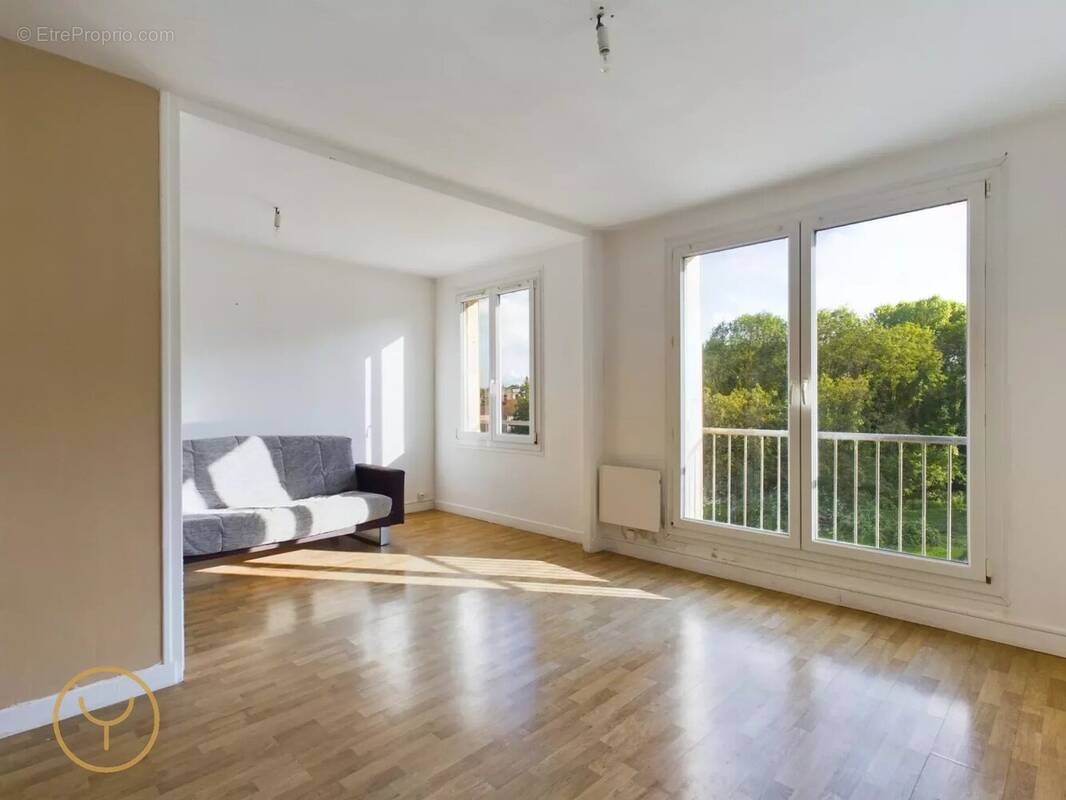 Appartement à ROMILLY-SUR-SEINE