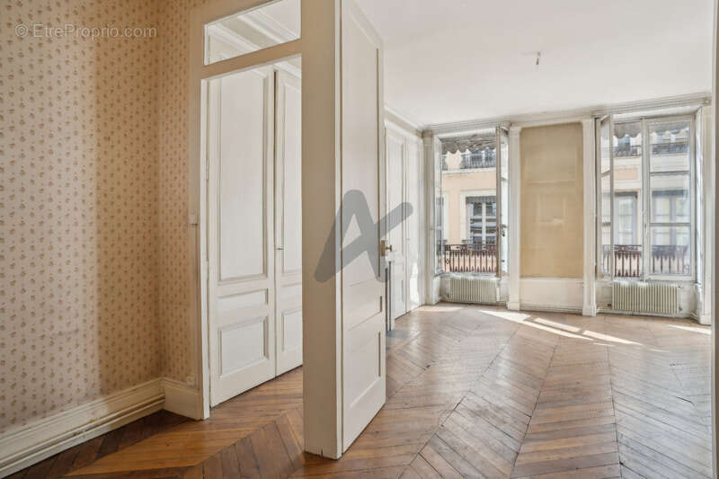 Appartement à LYON-1E