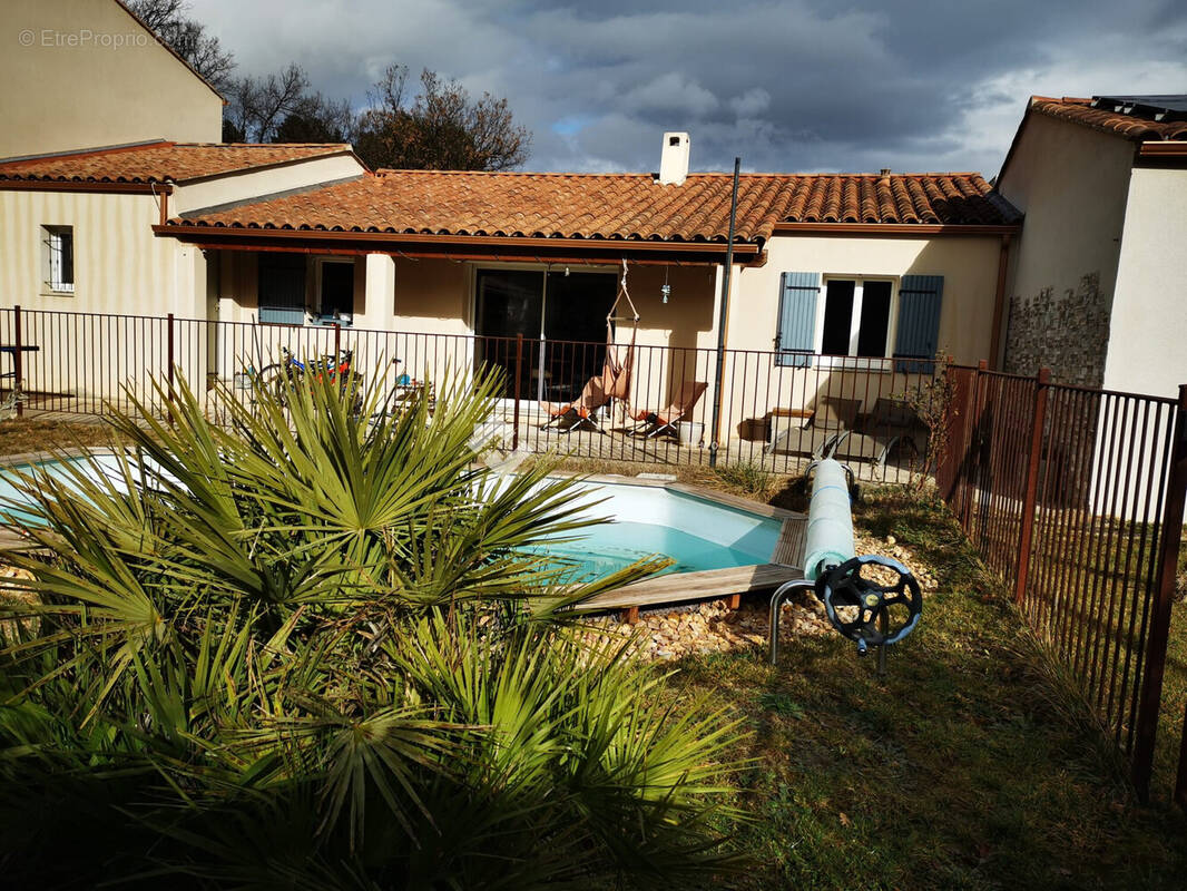 Maison à PEYNIER