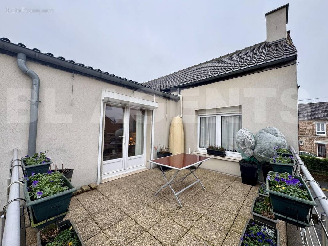 * terrasse - Appartement à HARNES