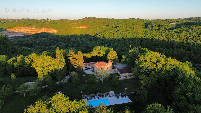 domaine - Maison à PUY-L&#039;EVEQUE