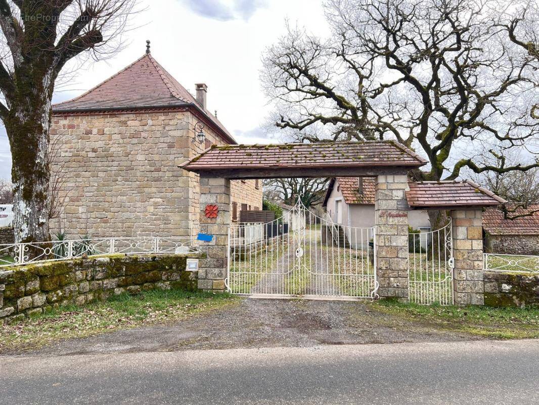 Maison à FIGEAC