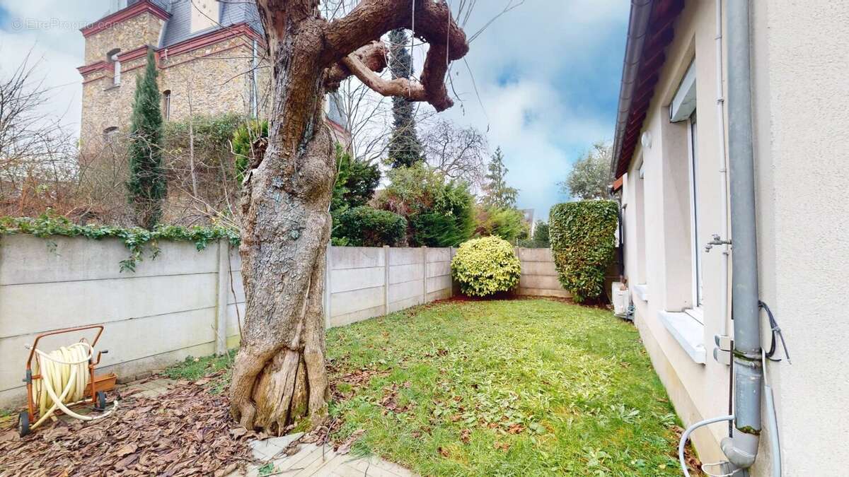 Maison à CHELLES