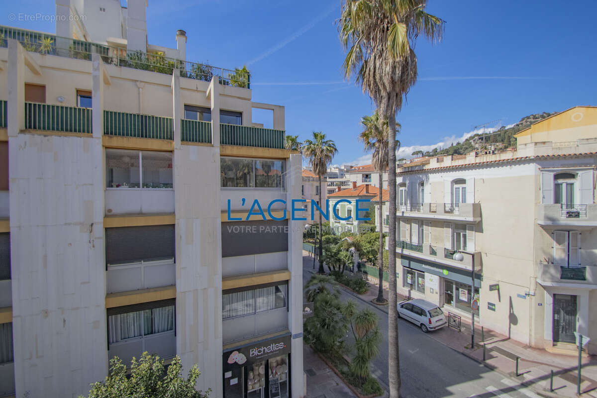 Appartement à HYERES