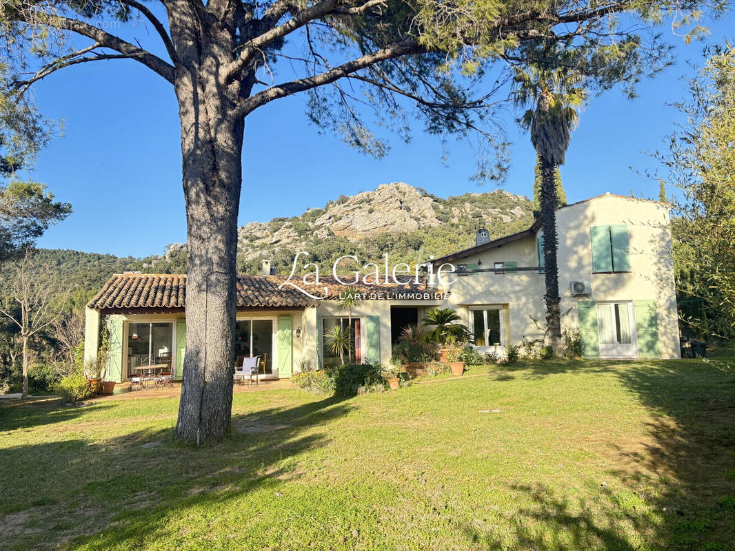 Maison à HYERES