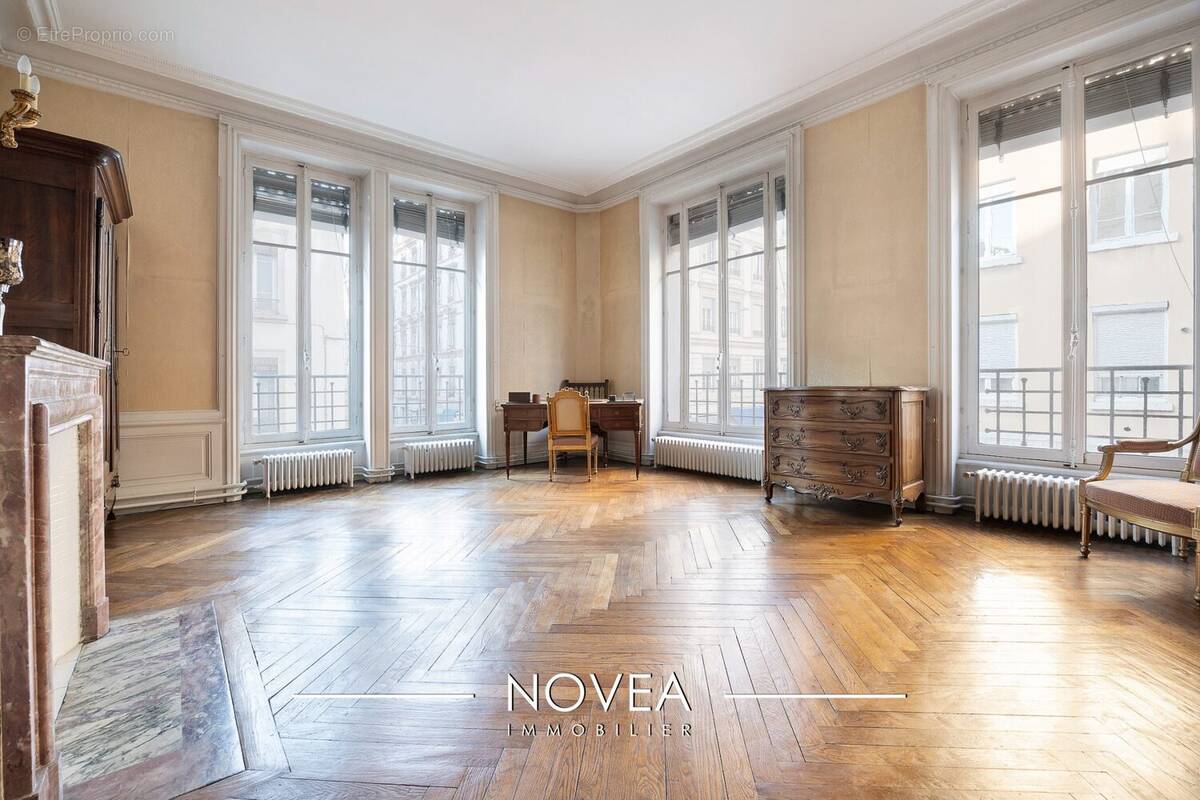 Appartement à LYON-6E