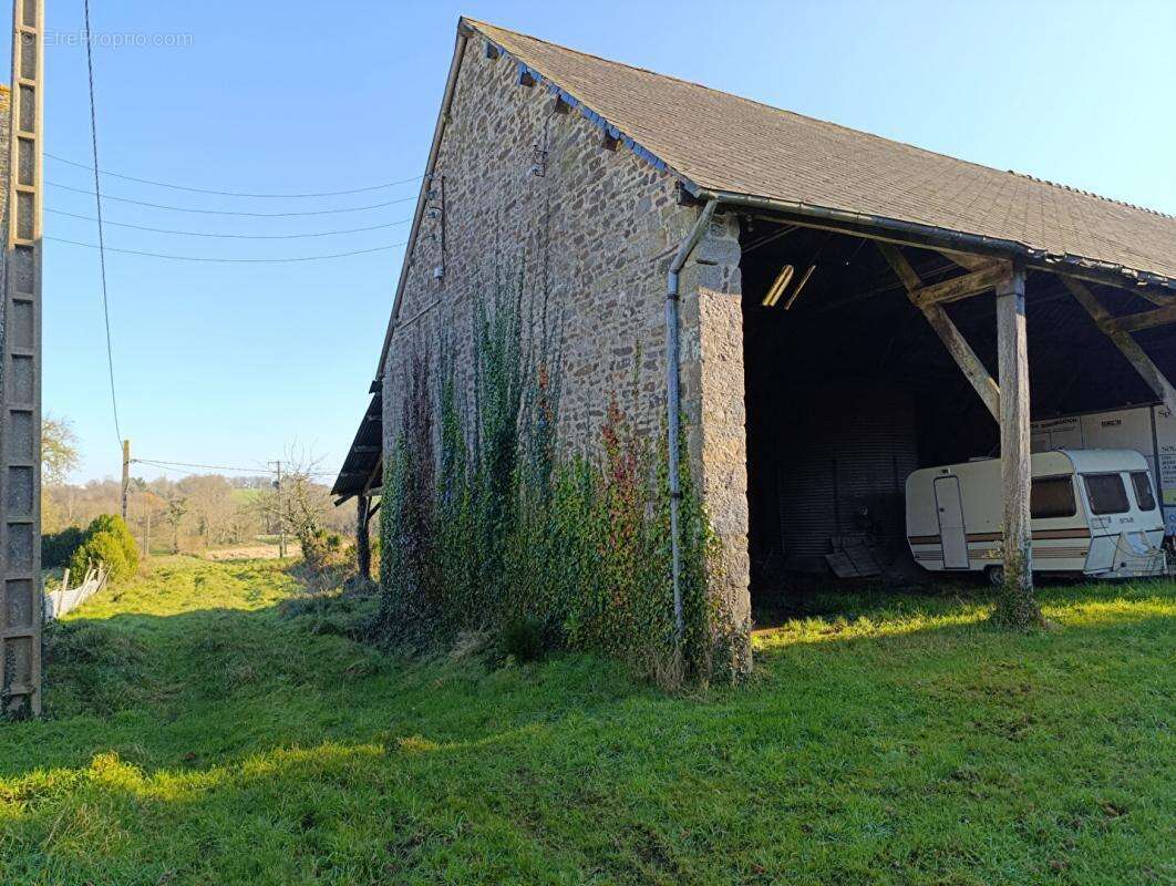 Maison à NOYAL-PONTIVY