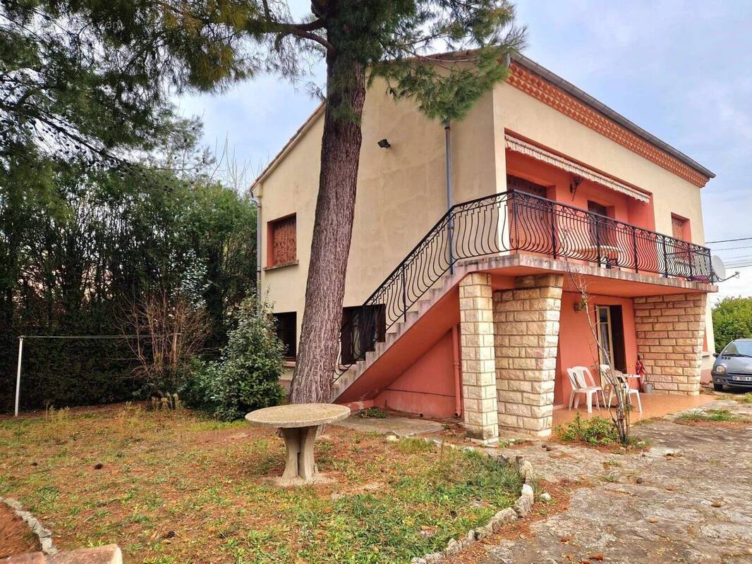 Maison à SAINT-SATURNIN-LES-AVIGNON