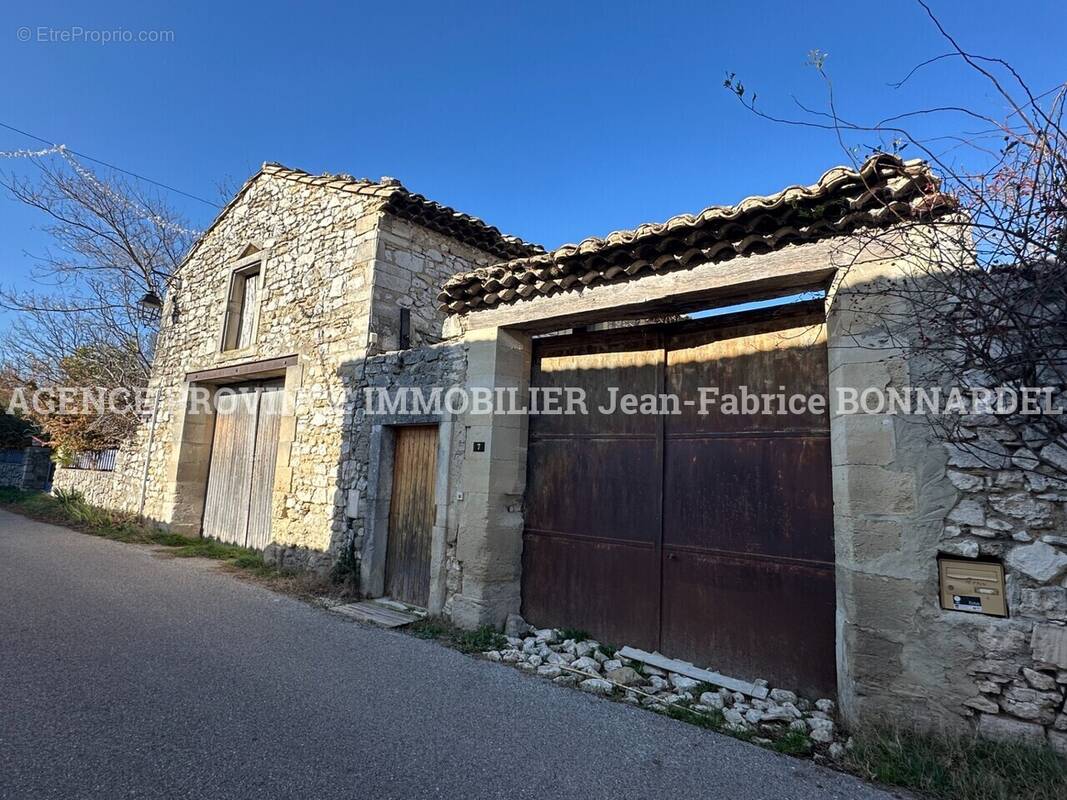 Maison à GRIGNAN