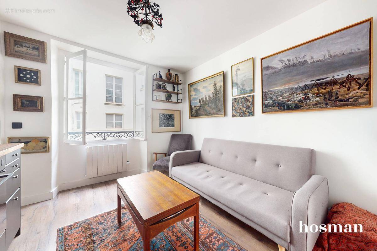 Appartement à PARIS-7E