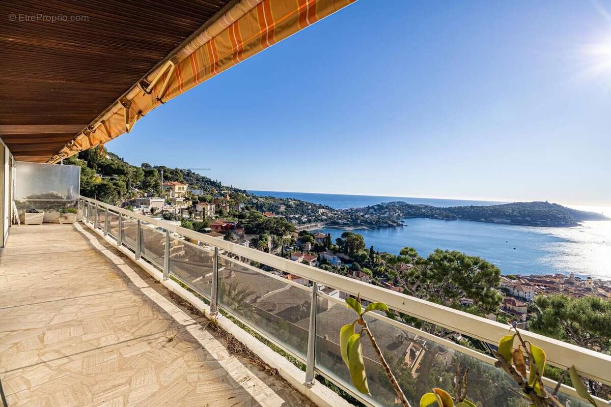 Appartement à VILLEFRANCHE-SUR-MER