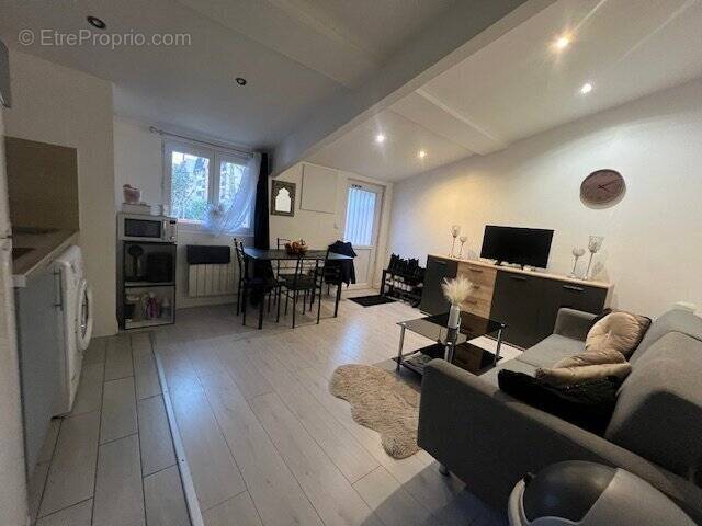 Appartement à MAISONS-ALFORT