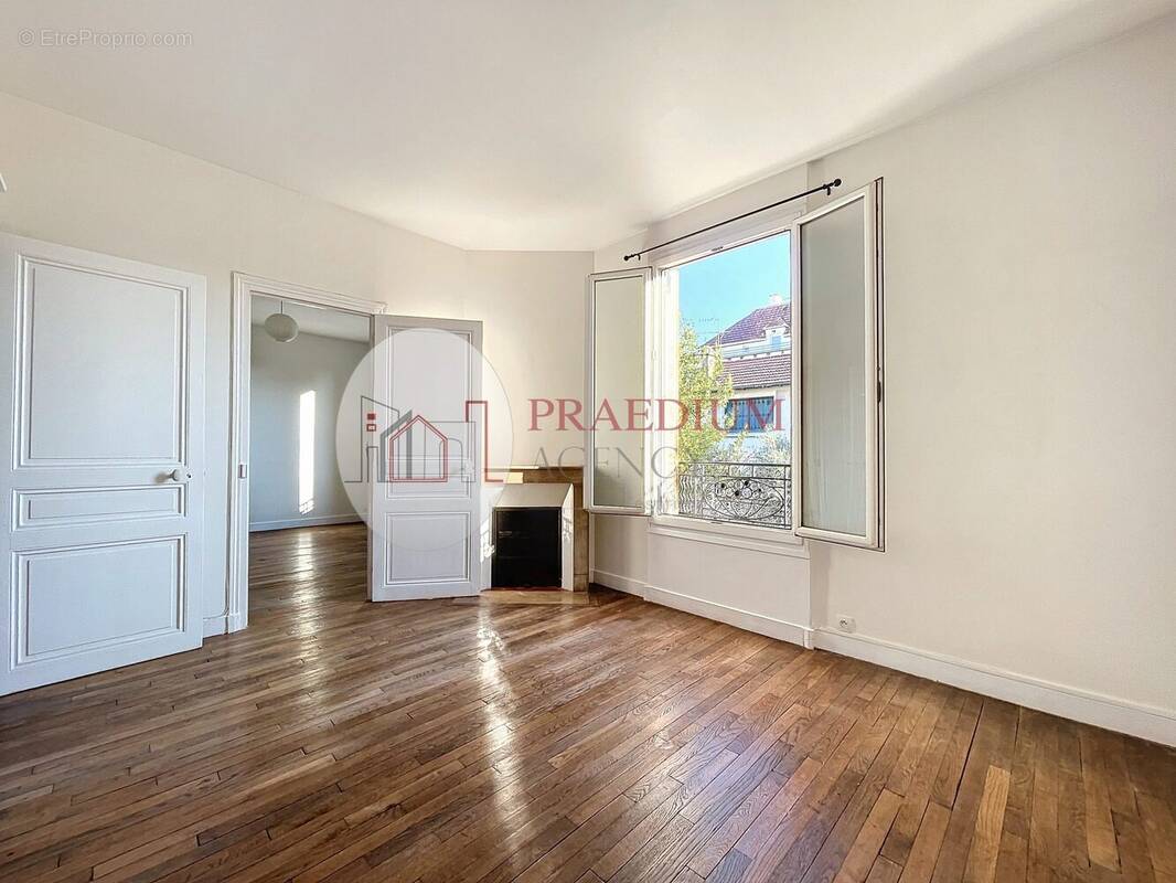 Appartement à ISSY-LES-MOULINEAUX