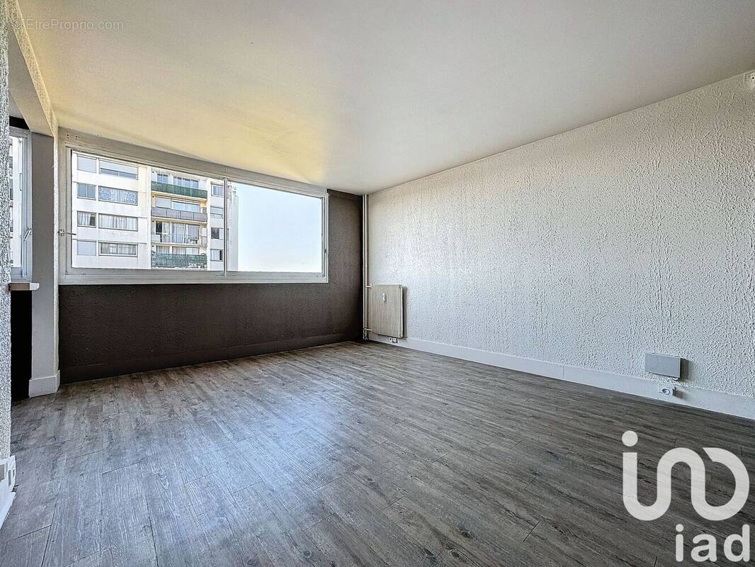 Photo 1 - Appartement à LE BLANC-MESNIL