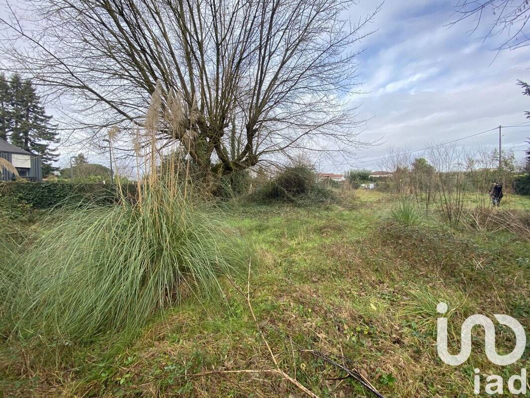 Photo 1 - Terrain à MERIGNAC