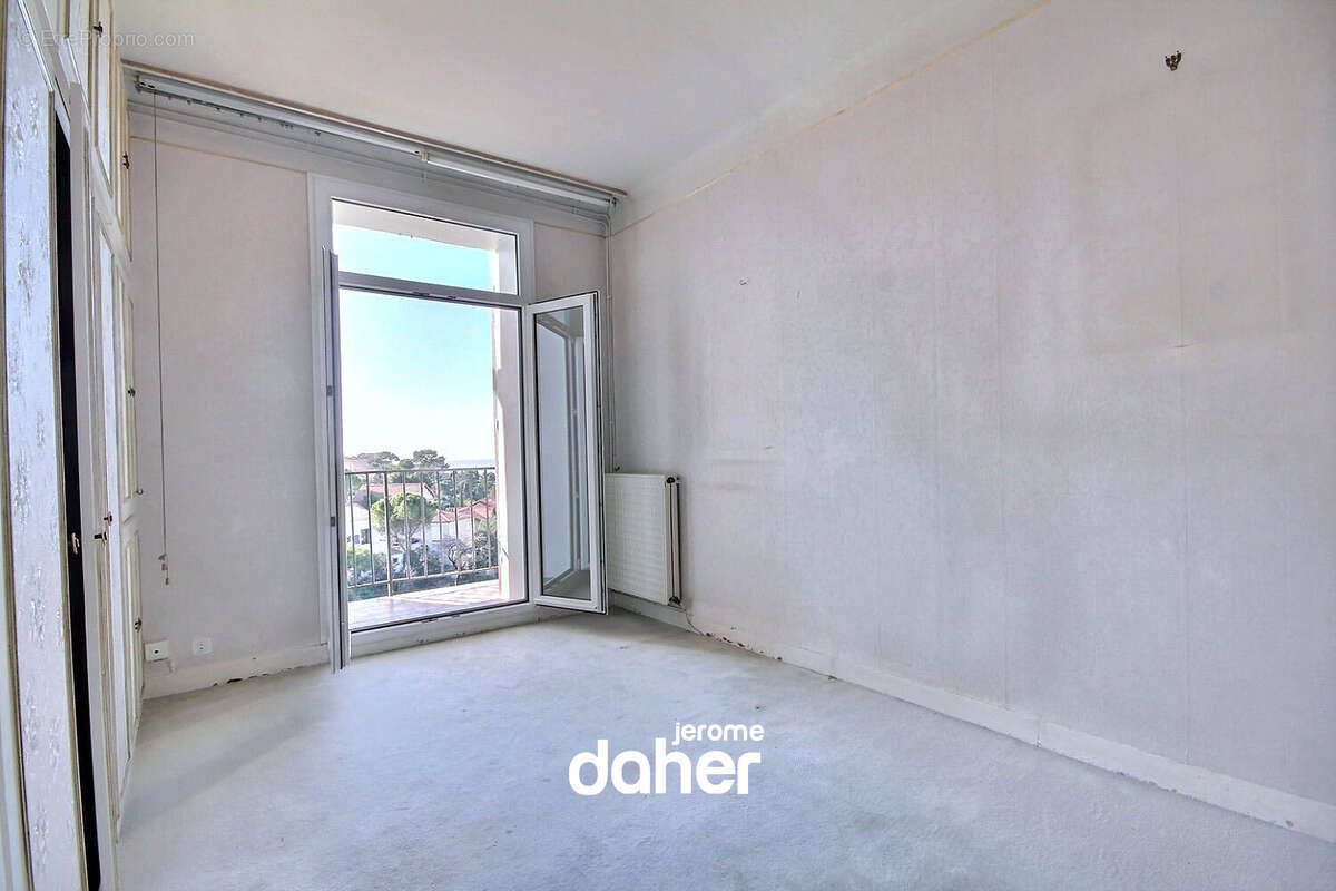 Appartement à MARSEILLE-7E