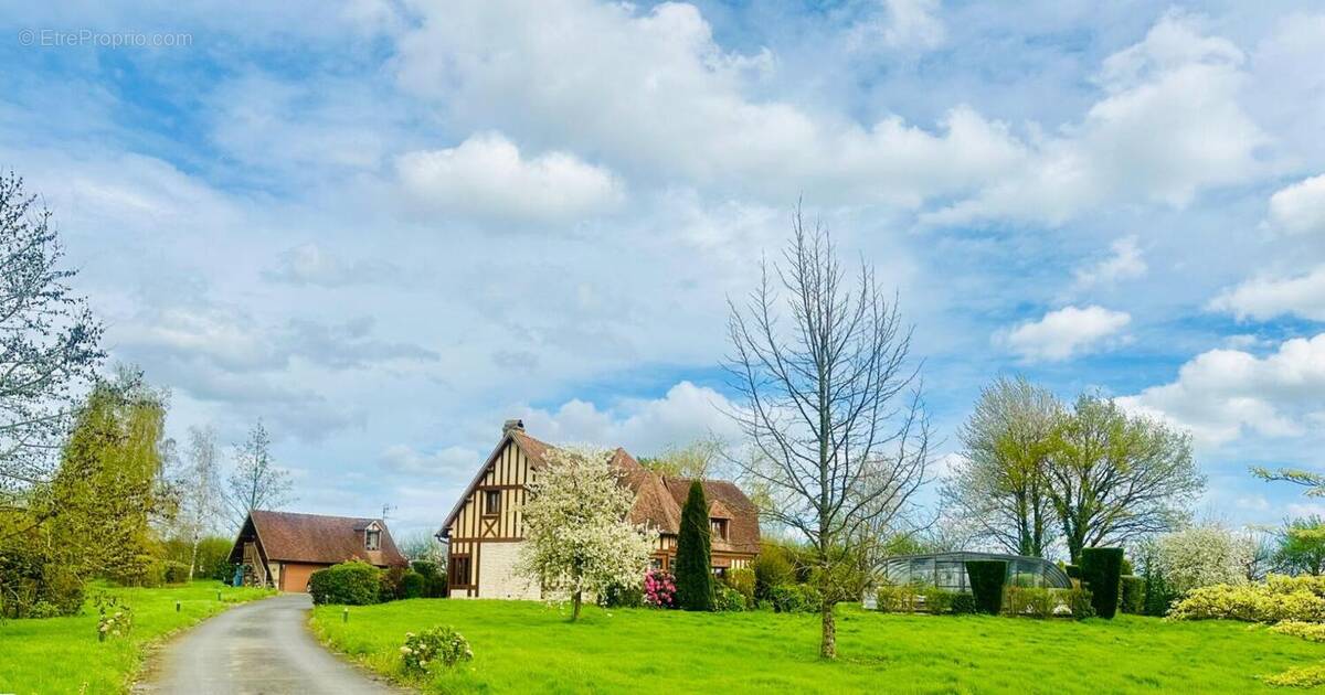 Maison à PONT-L&#039;EVEQUE