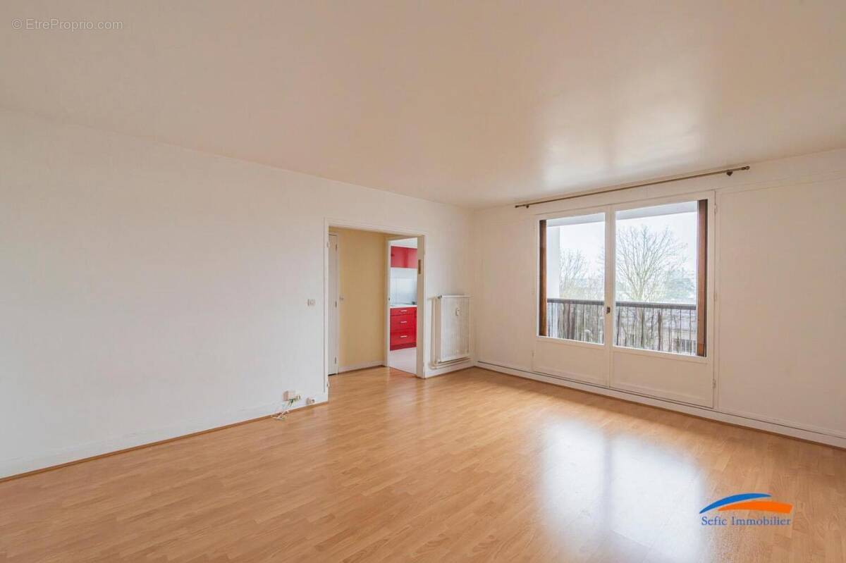   - Appartement à REIMS