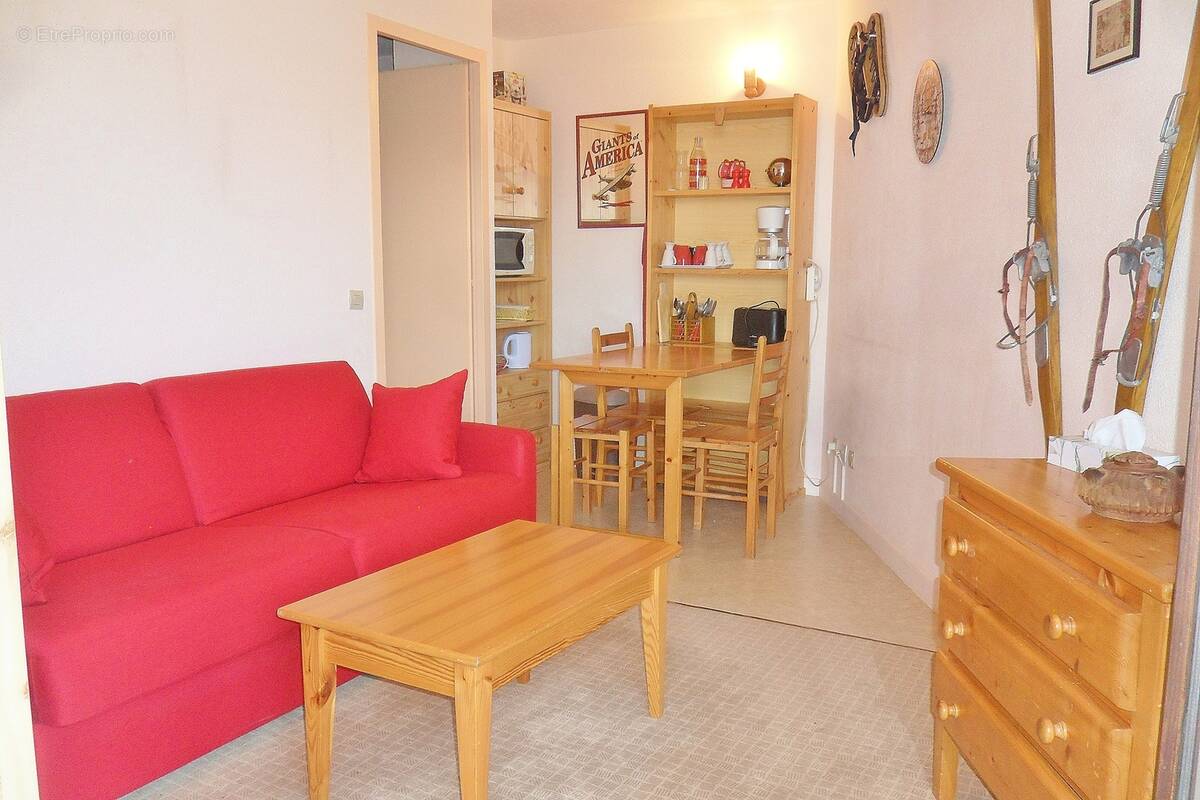 Appartement à MORILLON