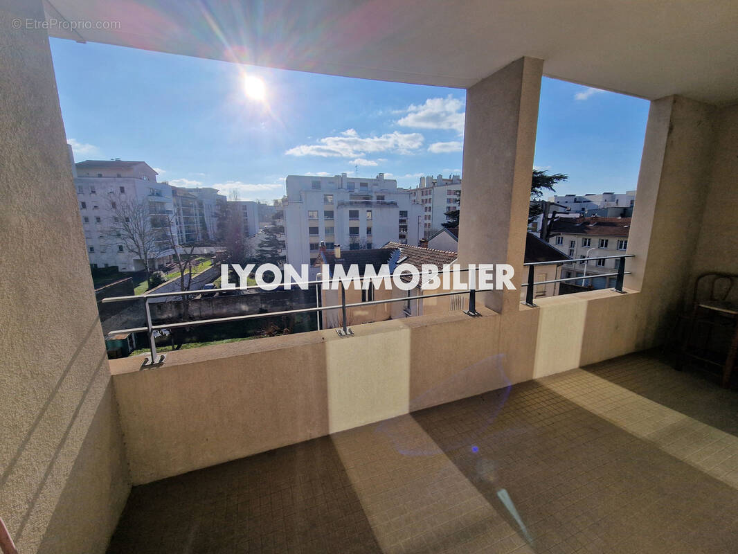 Appartement à LYON-8E