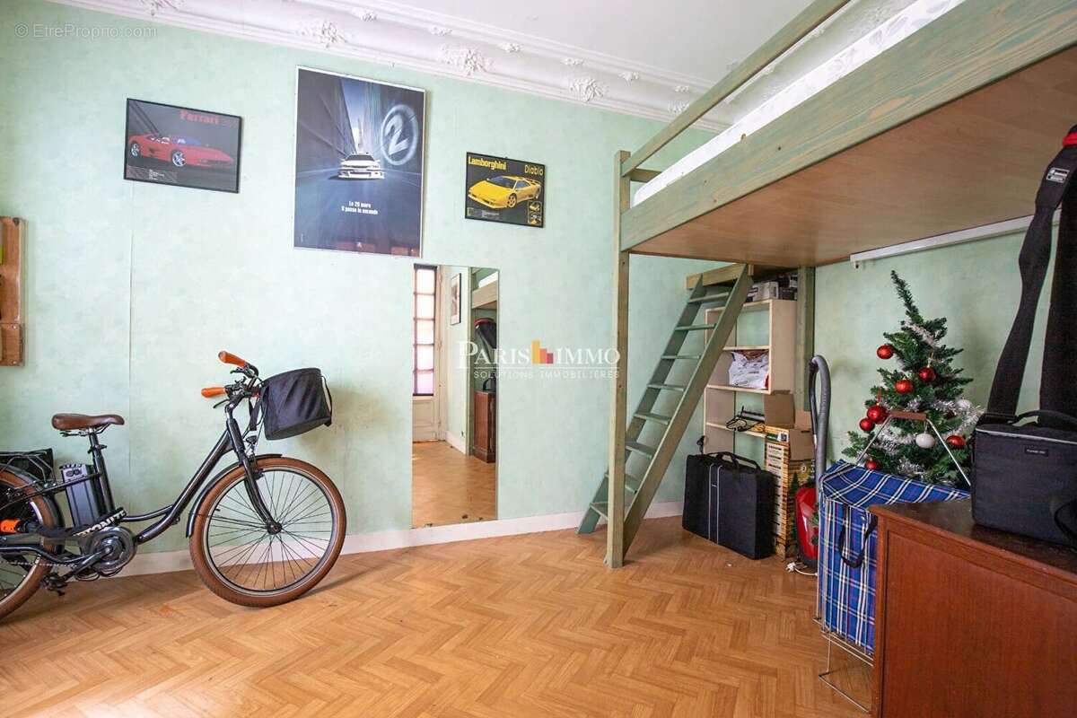 Appartement à PARIS-18E