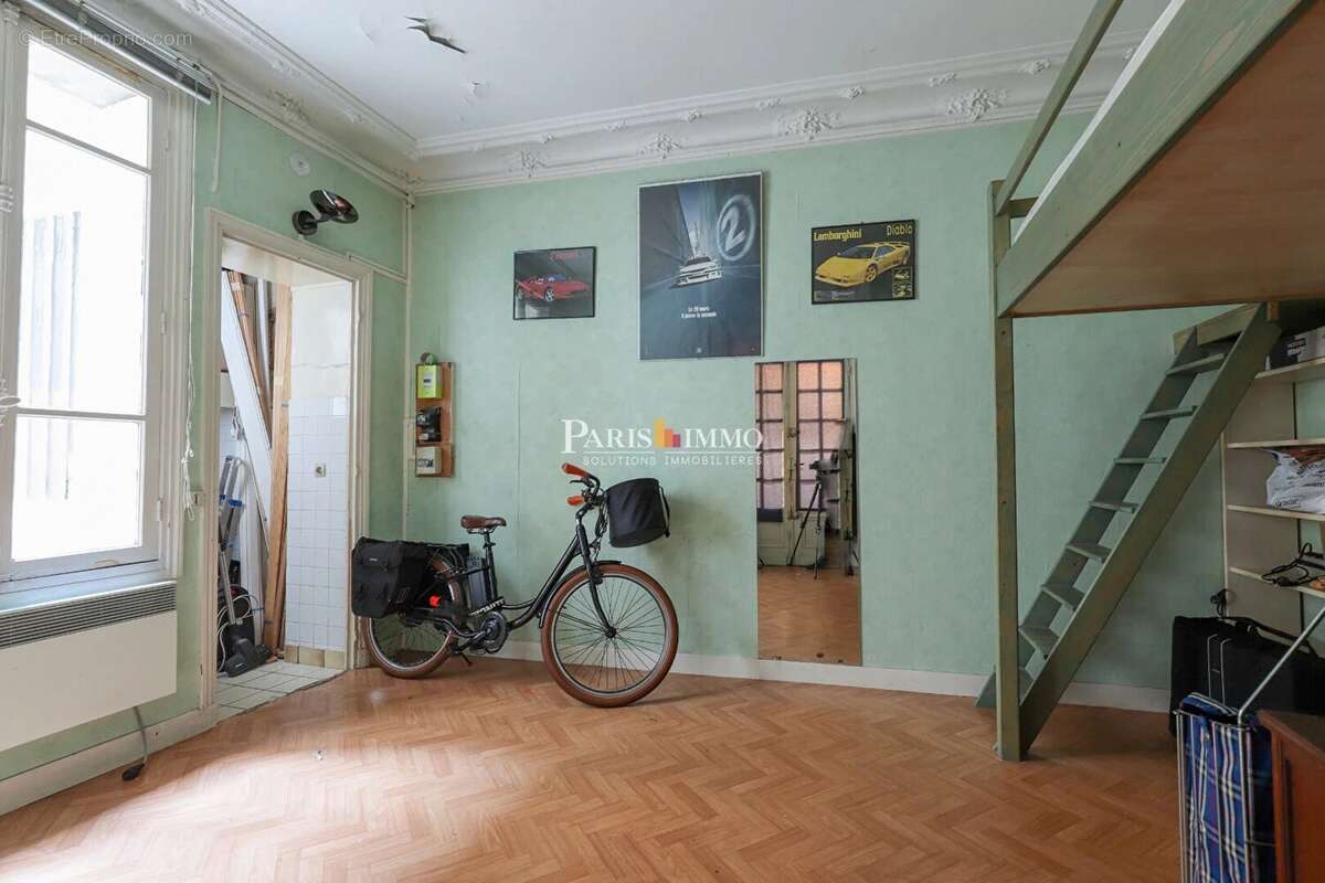 Appartement à PARIS-18E