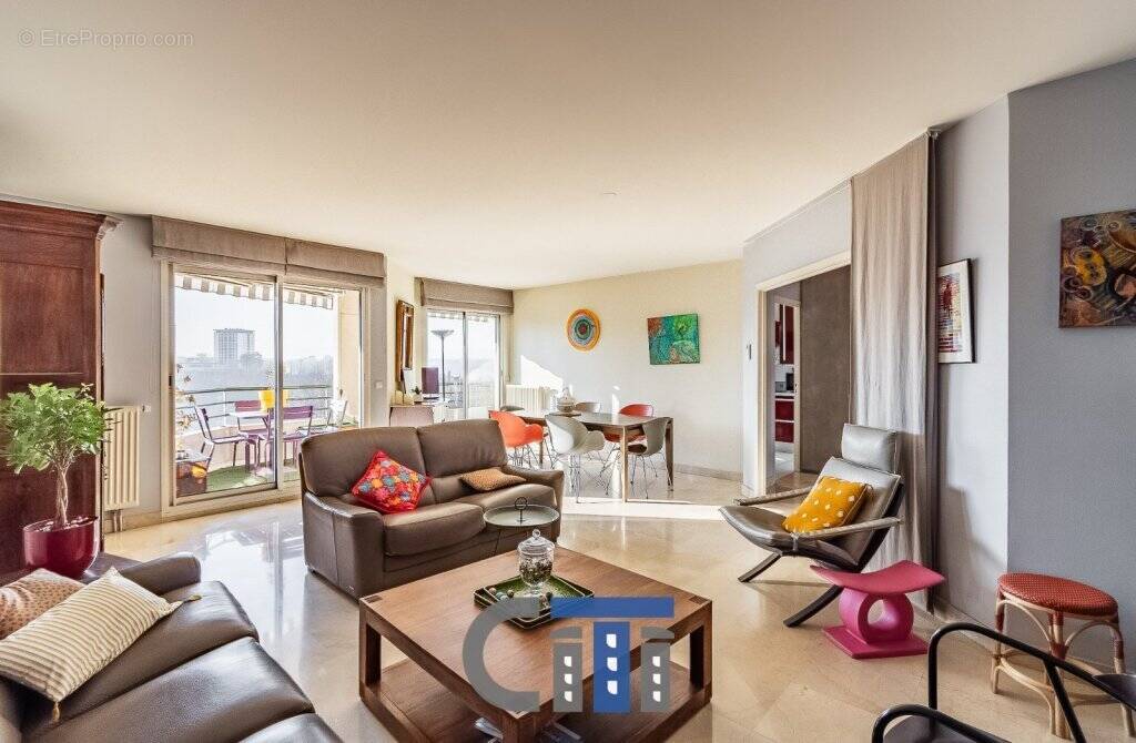 Appartement à LYON-1E