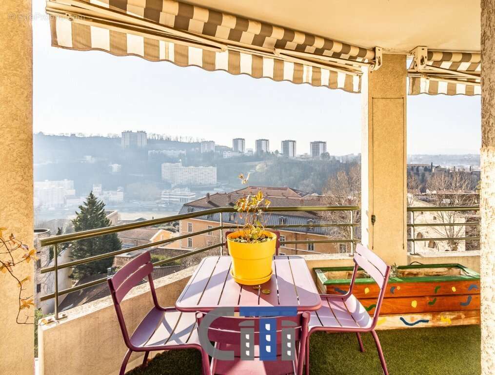 Appartement à LYON-1E