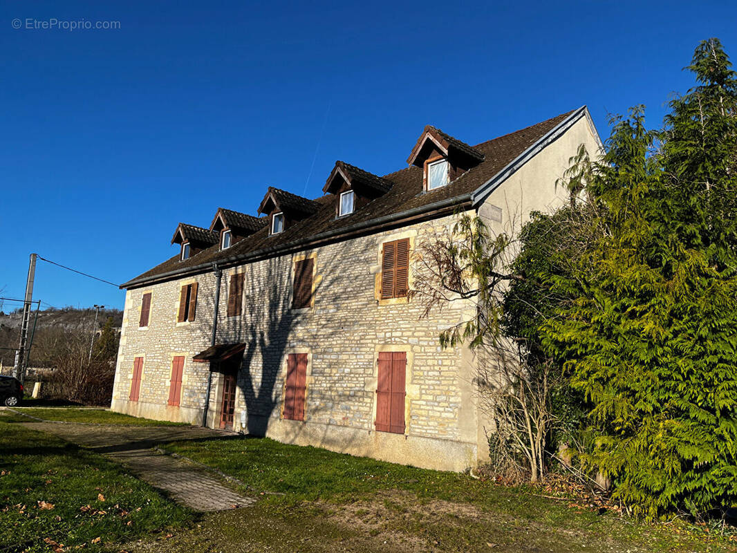 Appartement à VELARS-SUR-OUCHE