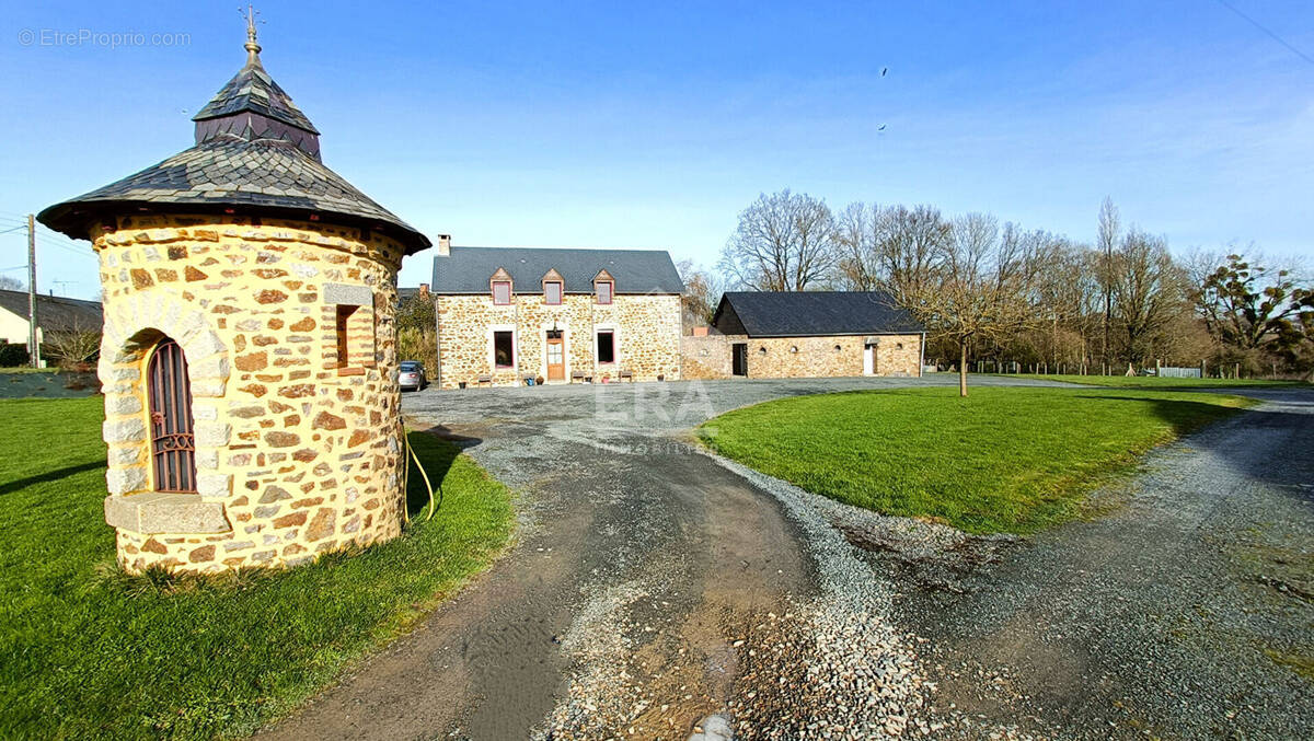 Maison à LE BOURGNEUF-LA-FORET