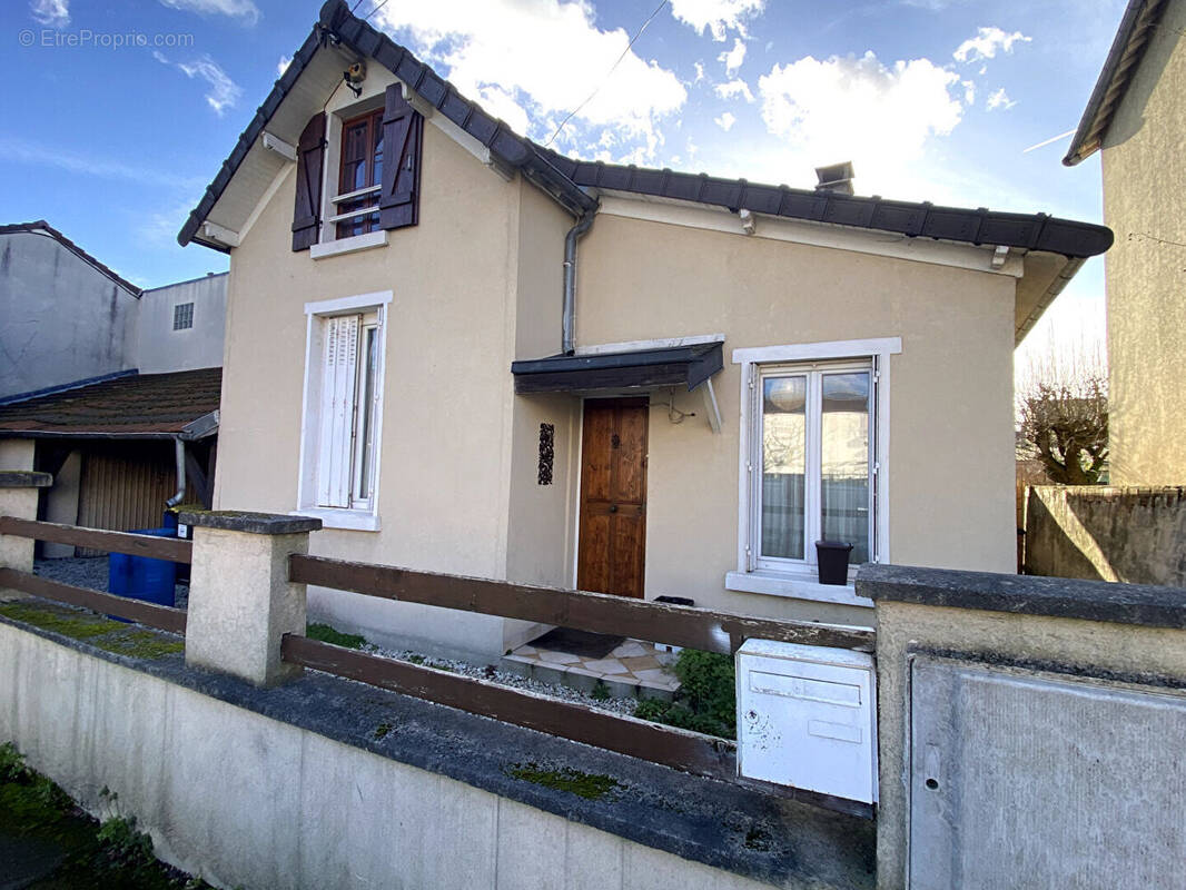 Maison à BOBIGNY