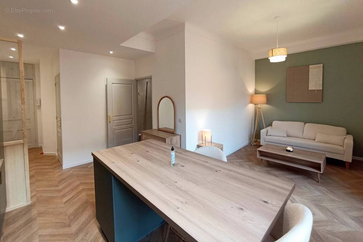 Appartement à NICE