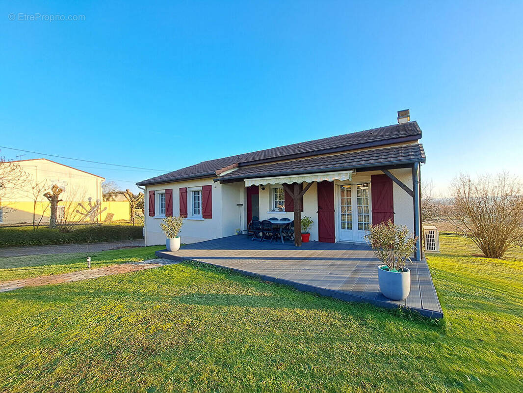 Maison à SAINT-SAUVEUR