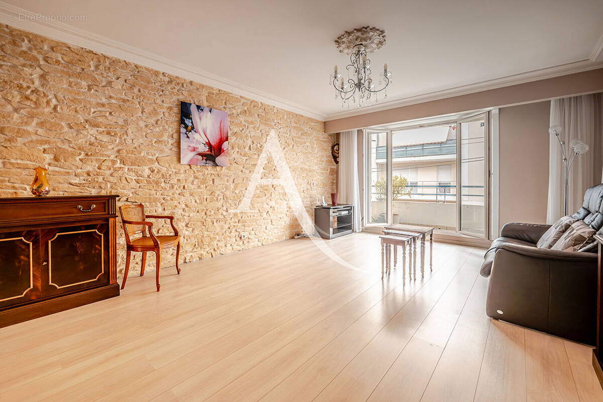 Appartement à LIMEIL-BREVANNES