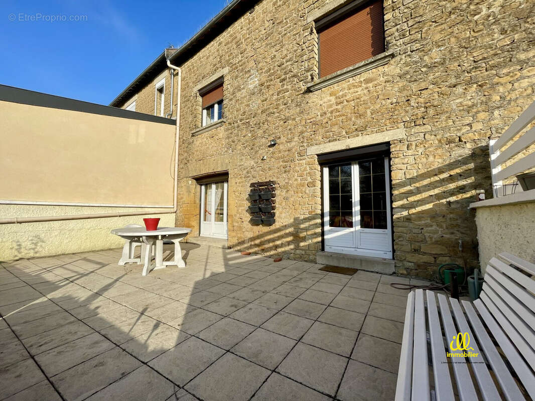 Maison à CHARLEVILLE-MEZIERES