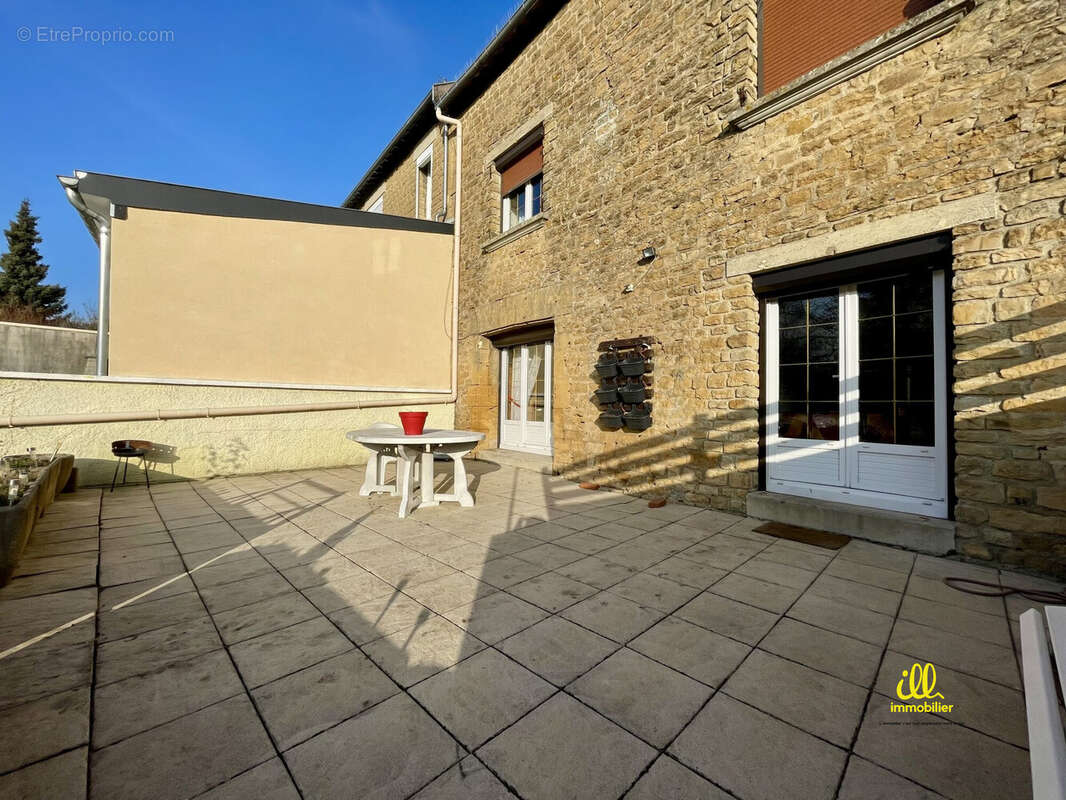 Maison à CHARLEVILLE-MEZIERES