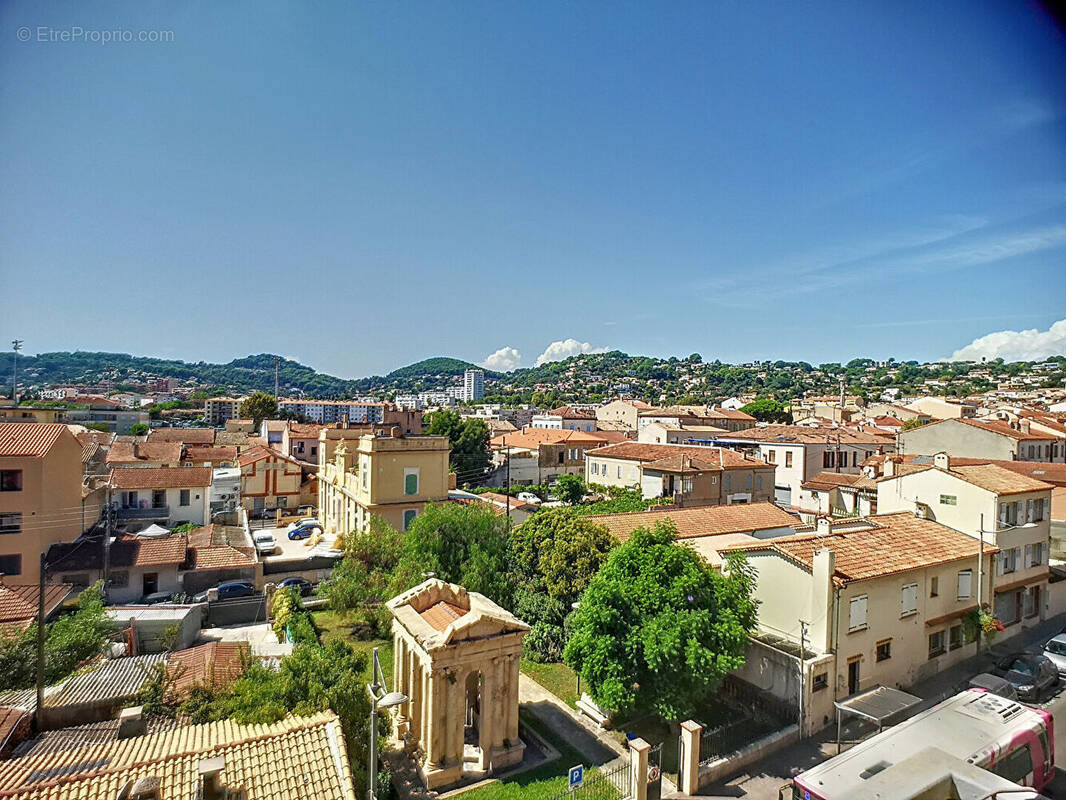 Appartement à VALLAURIS