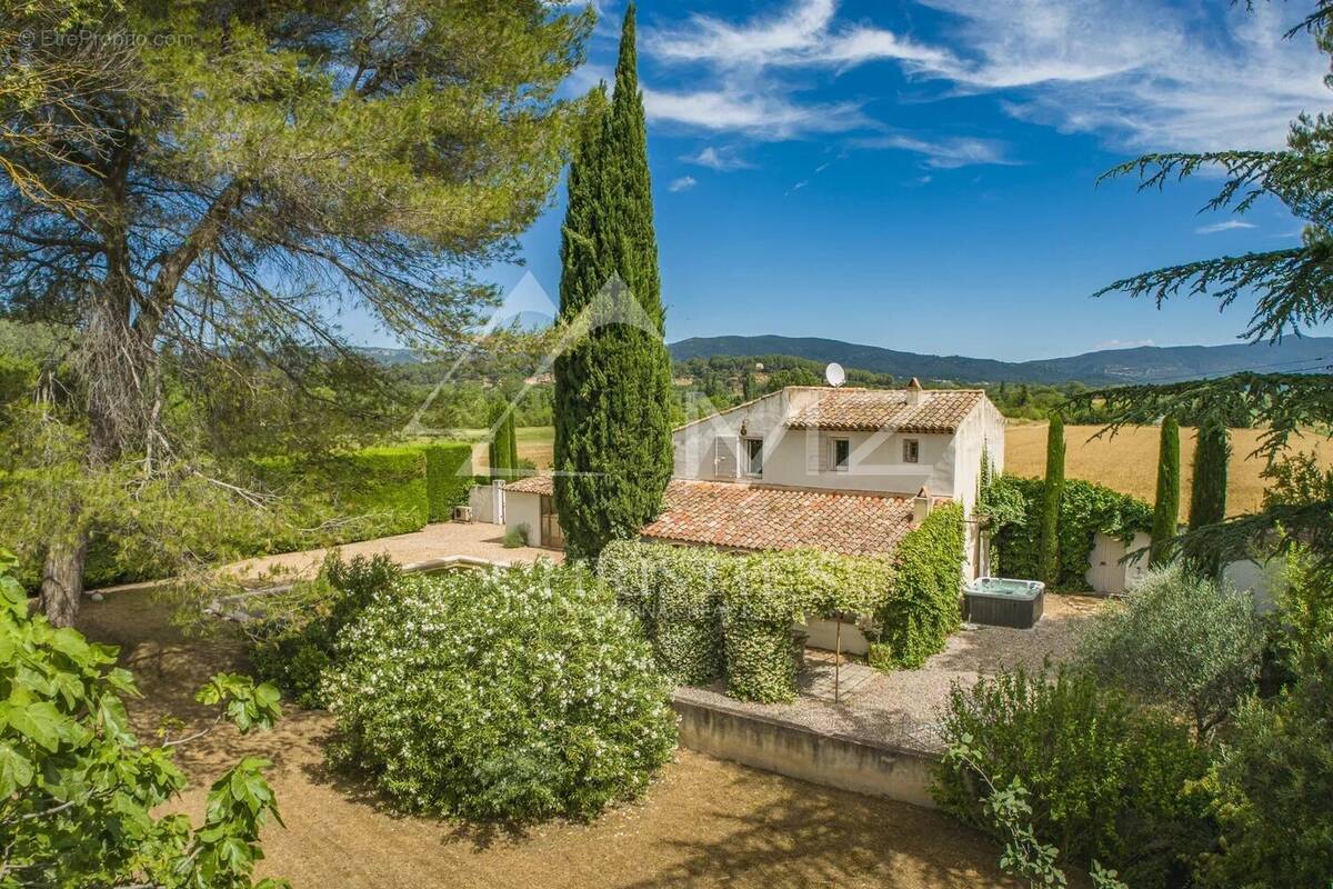 Maison à LOURMARIN