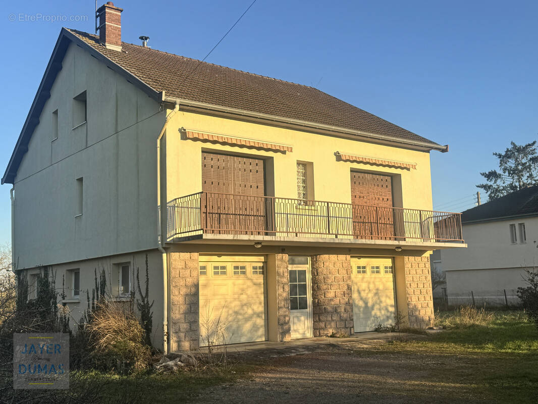 Maison à SEVREY