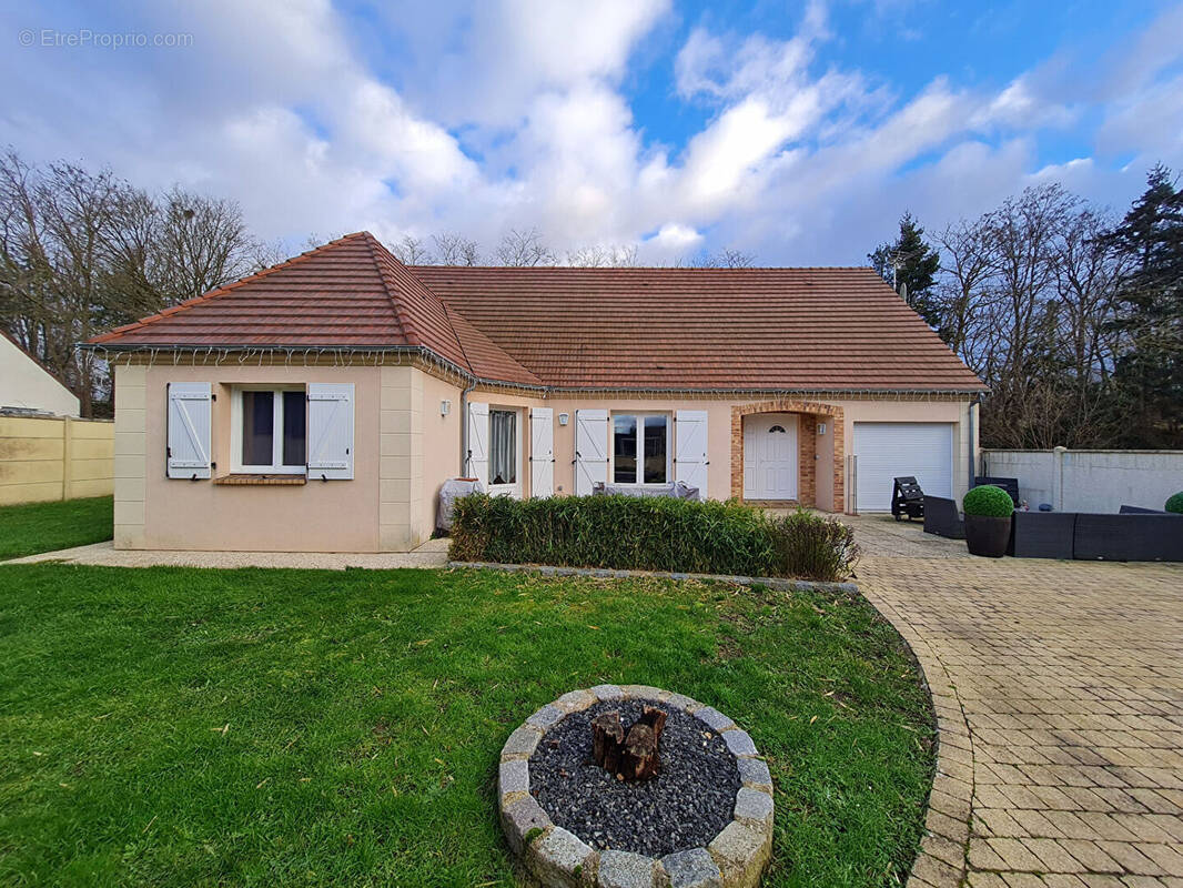 Maison à CHARTRES