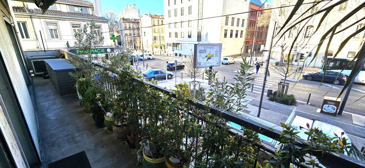 Appartement à MARSEILLE-4E