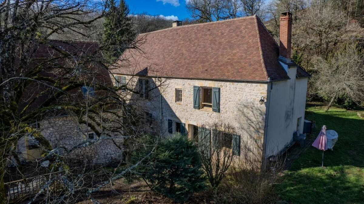 Maison à GOURDON