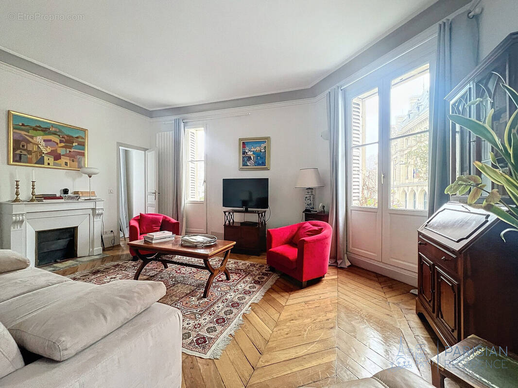 Appartement à PARIS-5E