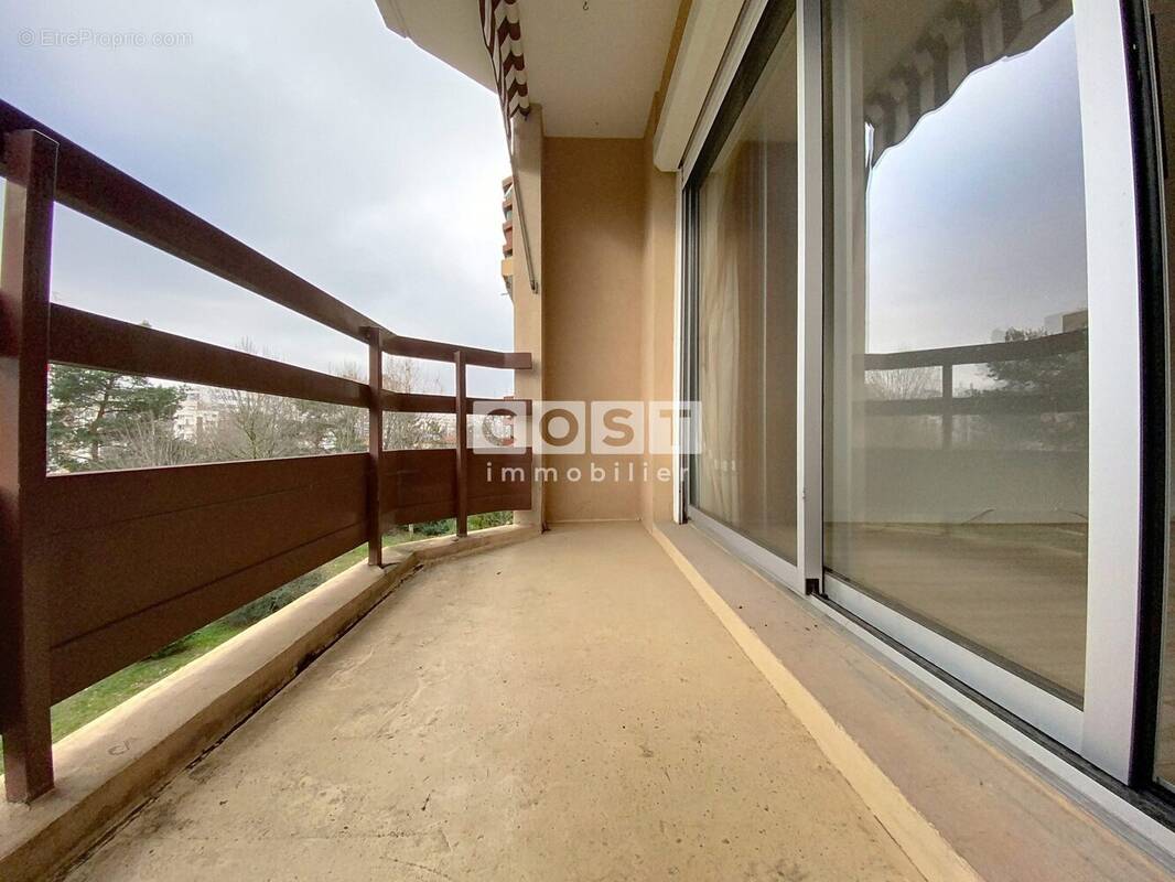 Appartement à GENNEVILLIERS